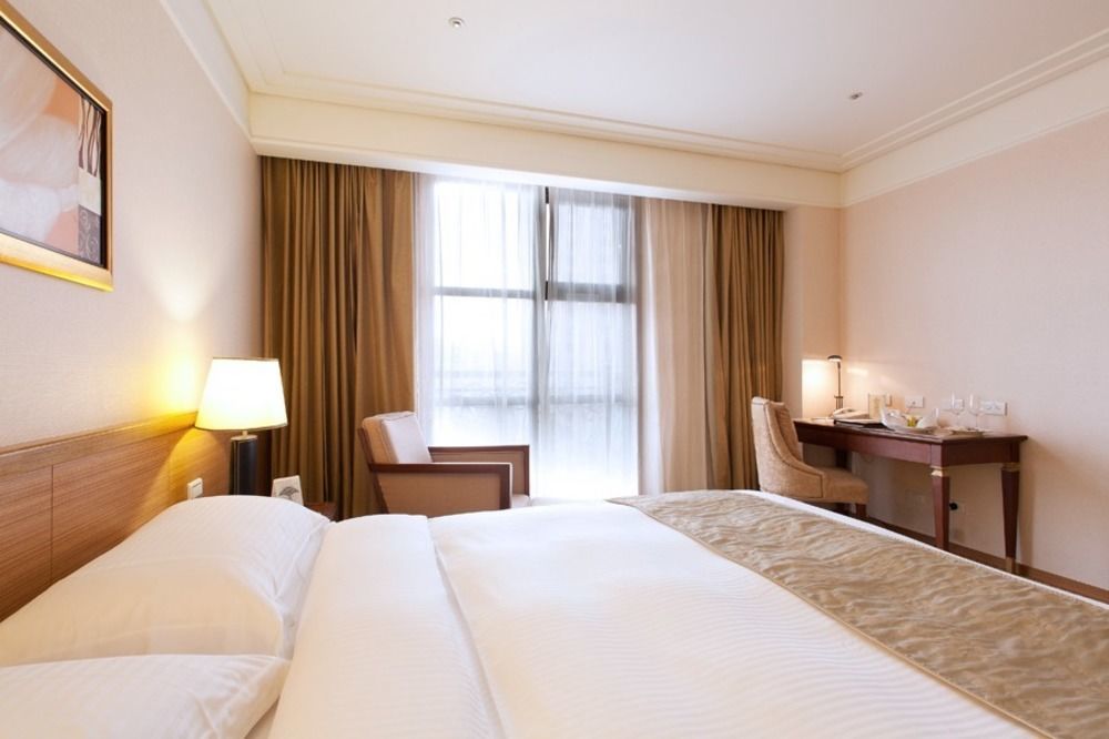 Fullon Hotel Taoyuan Eksteriør billede